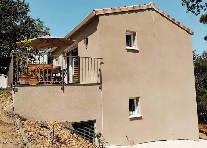 Charmante Maison Avec Jardin Aux Portes Des Gorges De L'ardeche Casa de Férias Saint-Julien-de-Peyrolas